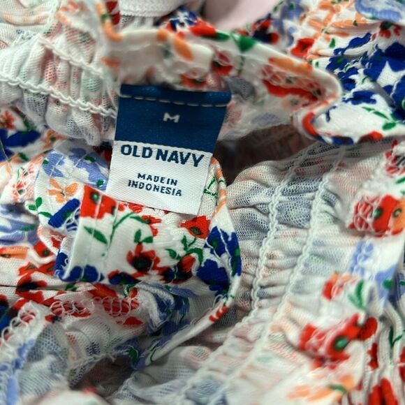 OLD NAVY Floral Smocked Tank Top Size Medium - Picture 10 of 10